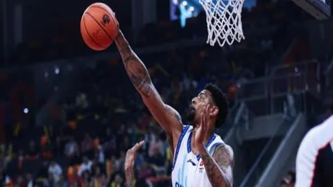 费兰赛季表现卓越，90分钟进球效率仅次于莱万，达88分钟一球。